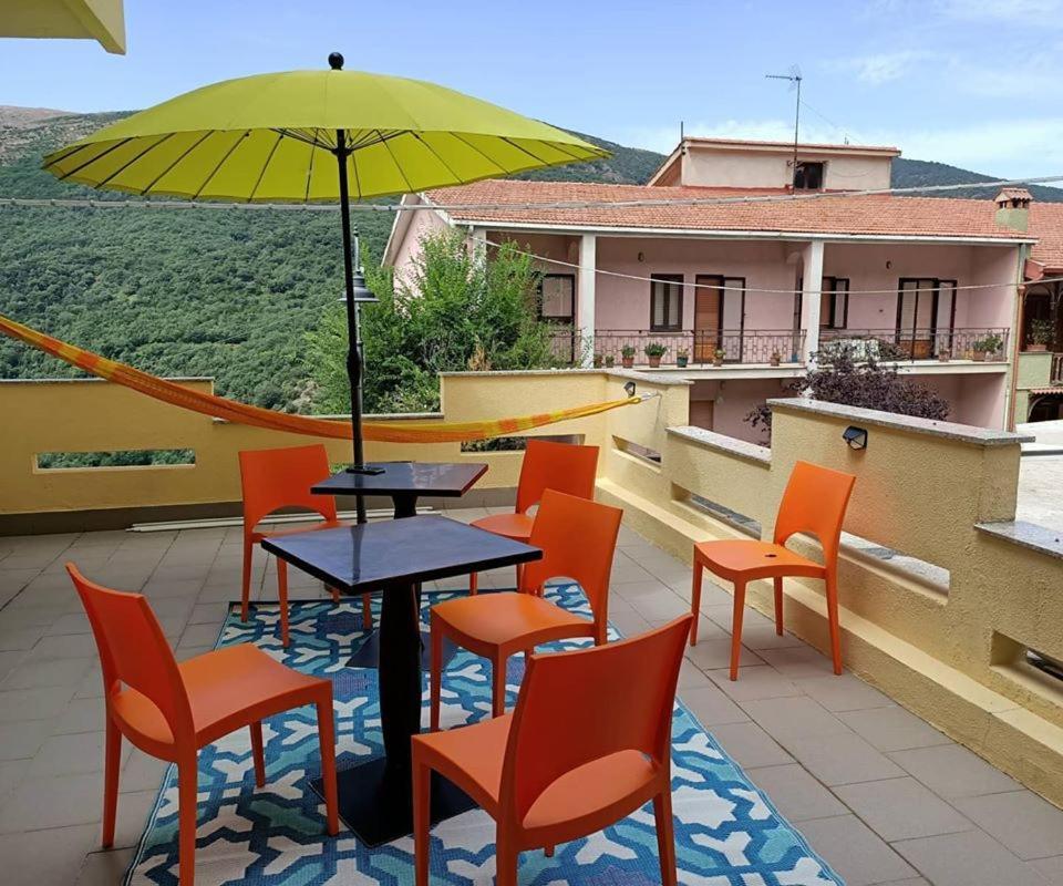 Sa Stiddiosa Guesthouse Gadoni Exterior photo