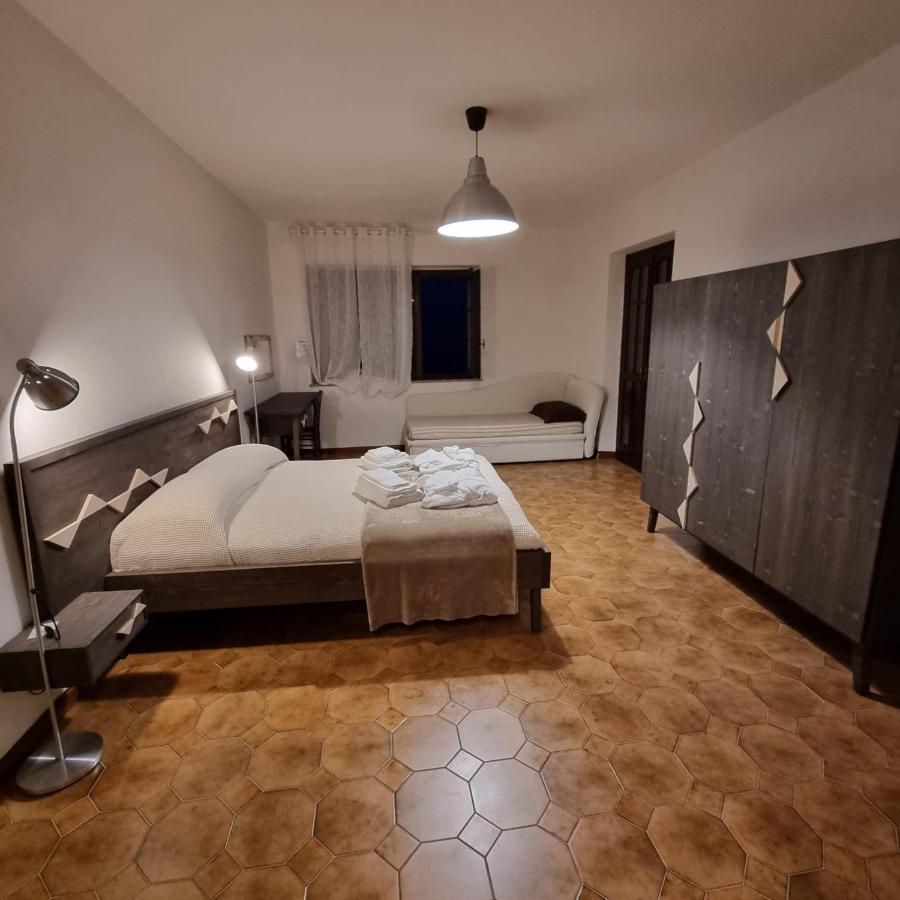 Sa Stiddiosa Guesthouse Gadoni Exterior photo